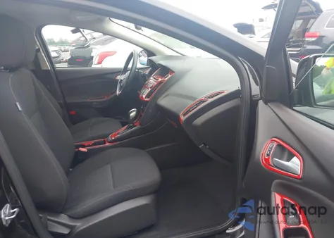 2015 Ford Focus Se z USA, uszkodzony, nr VIN 1FADP3K22FL344486